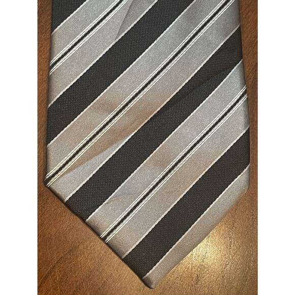 Versa Black Gray Hand Made Men’s Neck Tie Made In China - Picture 1 of 9